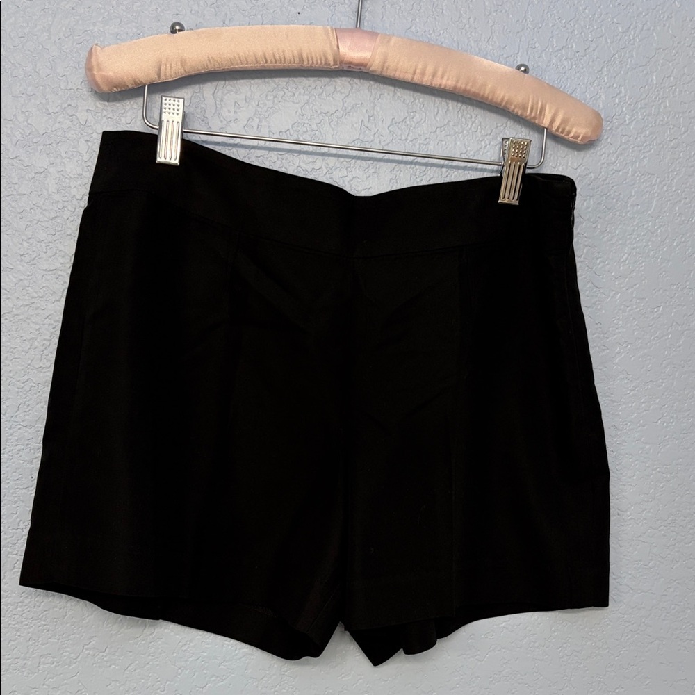 GAP Black High Waist Lightweight Women's Shorts Side Zipper Closure Size 2